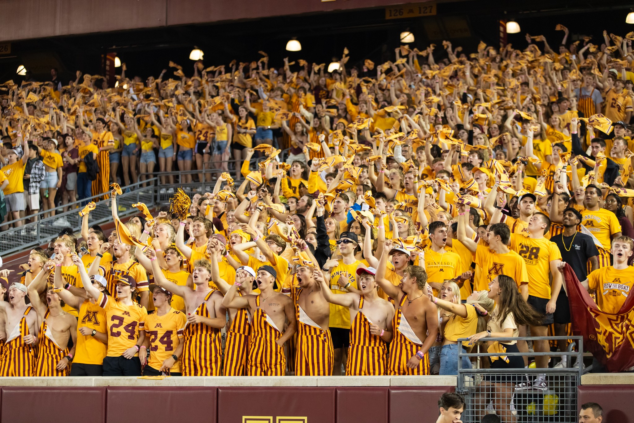 Experience Elite Sporting Events with Gopher Fans